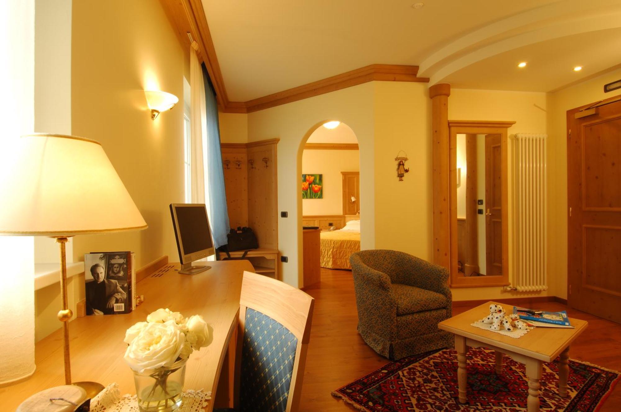 Hotel Lido - Slow & Natural Living Molveno Extérieur photo
