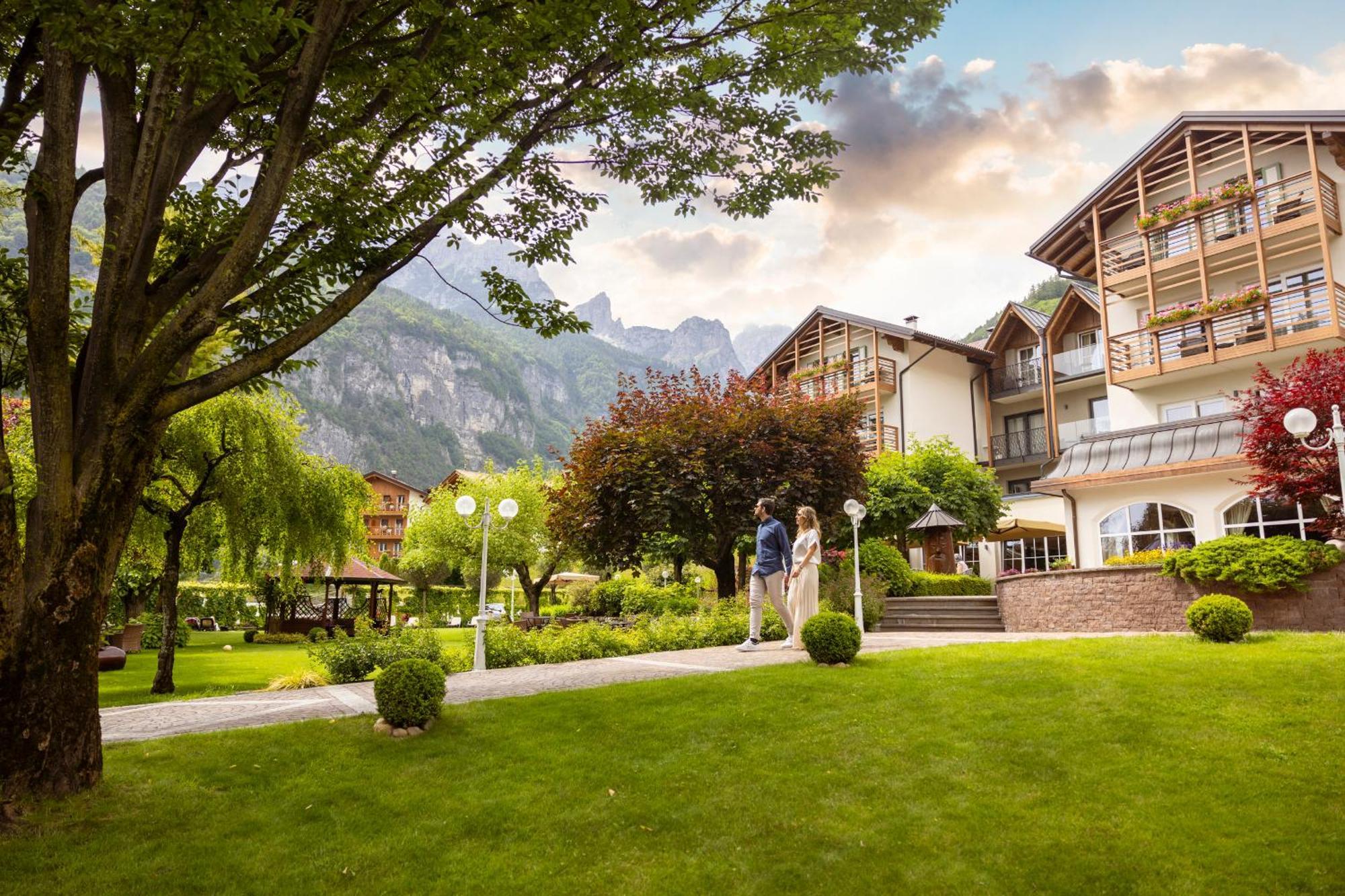 Hotel Lido - Slow & Natural Living Molveno Extérieur photo